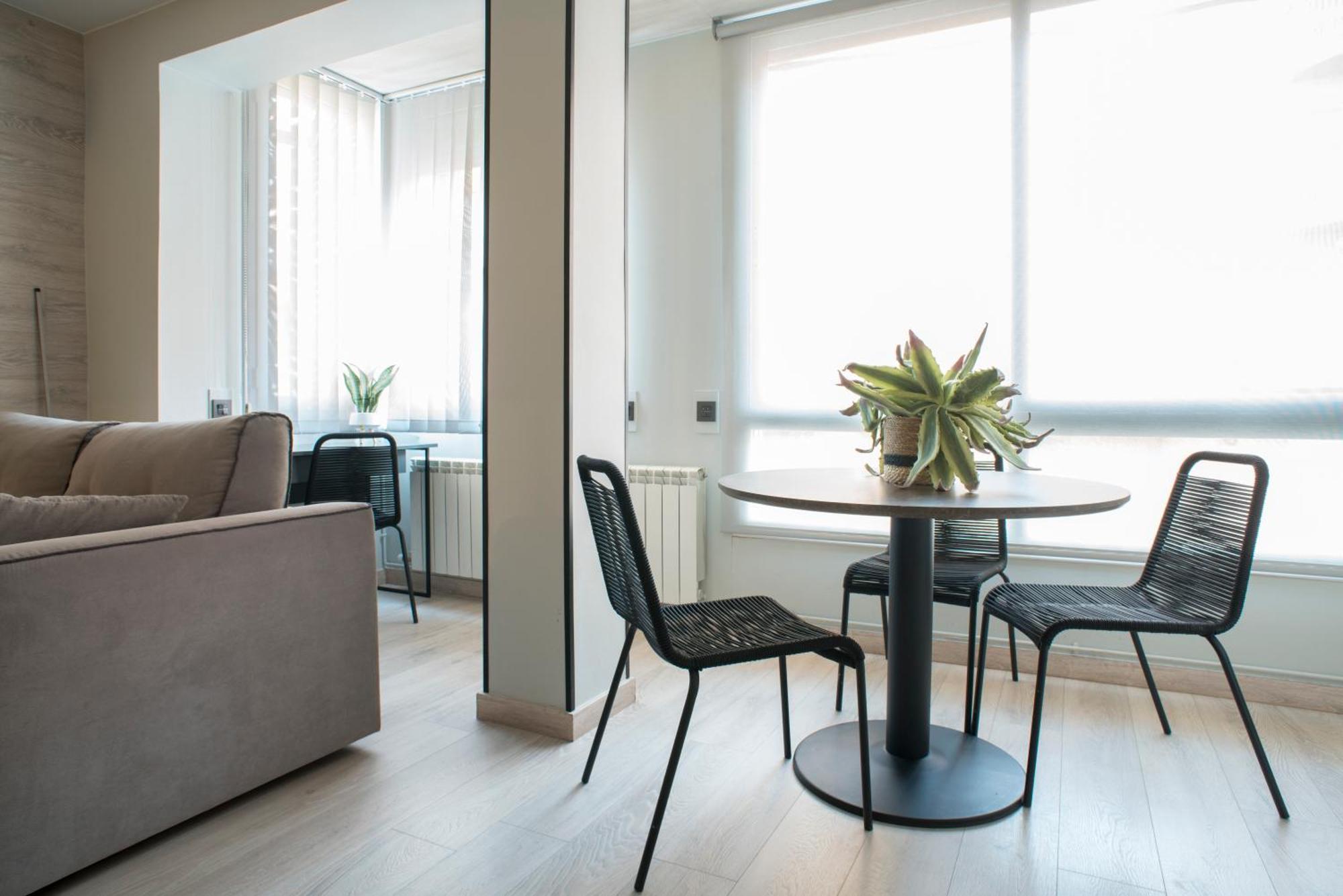 Apartaments Turistics Cardona III ภายนอก รูปภาพ